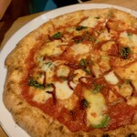 Farmers Pizzeria DON FARM - 釜焼きでモッチモチ⭐︎耳まで美味しいピッツァ