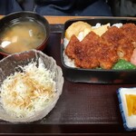 Sukiyaki Fukudaya - ロースカツ重