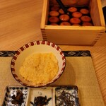 肉亭ふたご iki - 粋なTKG､黄身をのせる前