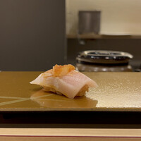 梅田 鮨 よこ田 - 