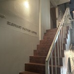 ELEPHANT FACTORY COFFEE - 入り口