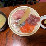 居酒屋のんべえ - 海鮮丼