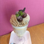 パティスリー ラ リシュテール - モンブランパフェ