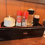 麺処 懐や - この中に飴が入っていて帰りにみなさん持ち帰ります