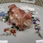 ペレグリーノ - 生ハムのモッファレラチーズ包み