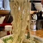 中華蕎麦 春馬 - ささくれで箸上げがイテテッ