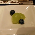 茶良ら - シャインマスカットとブルーベリー