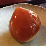 茶寮 宝泉 - 丹波路。
      栗入りの白あんです。
      