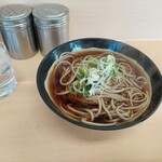 かまだ屋 - かけそば(330円)…。