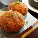 BANDA - 生ハムのクリームコロッケ