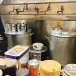 横浜家系らーめん侍 - 厨房