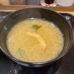 松屋 - お味噌汁がついてきます。