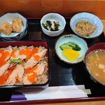 浜寿司 - 期間限定はらこ飯1200円