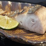 割烹 新多久 - 鰆の塩焼き