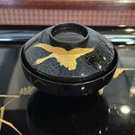 割烹 新多久 - 村上の郷土料理卵皮煮（鮭の真薯)