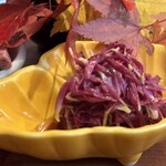 割烹 新多久 - 菊のおひたし、猪、荏胡麻、きのこ