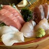 寿司と焼き鳥 大地 - 5点舟盛り1199円！見るからに美味しそうな生本鮪中トロ！