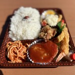 Isaribi Bentou - 唐揚げは小ぶりでしたが、美味しかったです