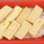 ローソンストア100 - だけ弁当（玉子焼き）216円