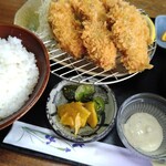 とんかつ専門店 かつ一 - カキフライ定食