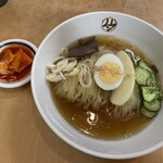 平壌冷麺食道園 - 