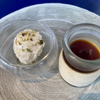 オッティモ・シーフード・ガーデン 新宿店 - プリンと塩キャラメルアイス