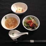 Shida Saikan - スープ、胡麻豆腐、サラダ