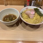 自家製麺 麺や 六等星 - 