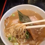 麺将武士 - 美味しい細麺