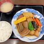 みどり屋食堂 - 煮付け定食