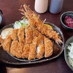 Tontokoton - リブロースかつランチ(1,100円)とエビフライ(456円)