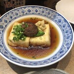 直営 千歳鶴 - 揚げ出し豆腐(561円・込)
