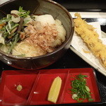 極浄うどん うだま - 2013.11山菜おろしぶっかけとちくわ天