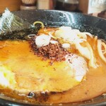 ラーメン拳 - 料理写真:激辛　辛い(つらい)ラーメン(￥800)。真っ赤！笑