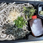 本場手打ち 八川そば - 凍った麺つゆ