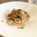 パスト エ カフェ 幸庵 - ●パスタ
      キノコのトマトソースパスタ
      ストランゴッチ