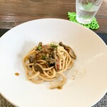 パスト エ カフェ 幸庵 - ●パスタ
      キノコのトマトソースパスタ
      ストランゴッチ