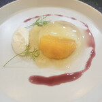パスト エ カフェ 幸庵 - ●ドルチェ
      柿の白ワインゼリー　クリームチーズ
      りんごのコンポートのピュレ