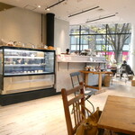 CAFE DE GALERIE - 