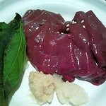 関内もつ肉店 - 2013年10月：キタ～！石焼レバー