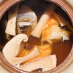 蓬左茶寮 - 土瓶蒸し　太刀魚・車海老・松茸