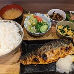 Hitoyadochou Shokudou - 鯖の塩焼き定食