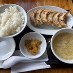 餃子や獅丸 - 焼き餃子定食