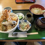 Sarashina Honke - ランチのえび天丼定食　950円
