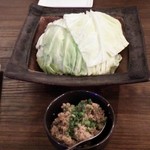 トンテキ元気×浅草ちゃんこ場 - 肉味噌キャベツ