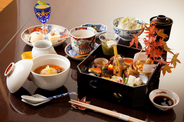 ランチメニュー 祇園ゆやま 東山 懐石 会席料理 食べログ ランチメニュー 祇園ゆやま 東山 懐石 会席料理 食べログ