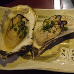 O Sashimiya - カキ2種類食べくらべセット 宮城産と北海道産