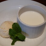 バルベッタ - ココナッツのパンナコッタ