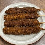 串かつ本陣 - 串かつ（味噌）。