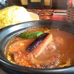 ばぐばぐ - チキンカリー(￥1150)、ターメリックライス　爆(￥100)。ライスが山(笑)
